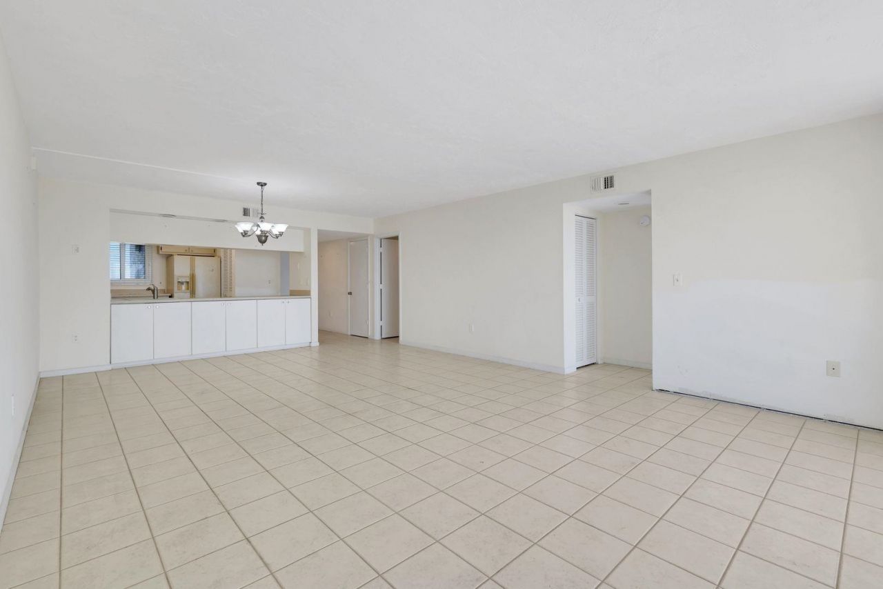 15010 Punta Rassa Rd, Unit 305, Fort Myers, FL 33908 Photo