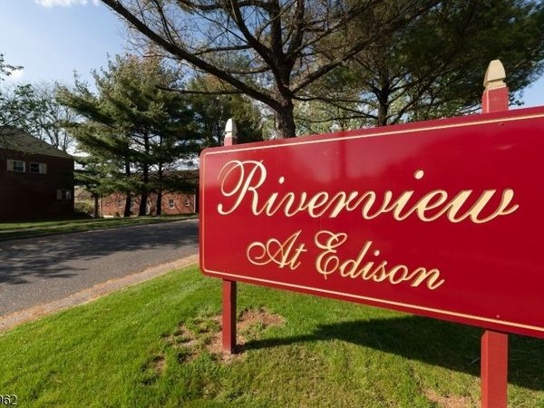 93 Fox Rd., Edison, NJ 08817