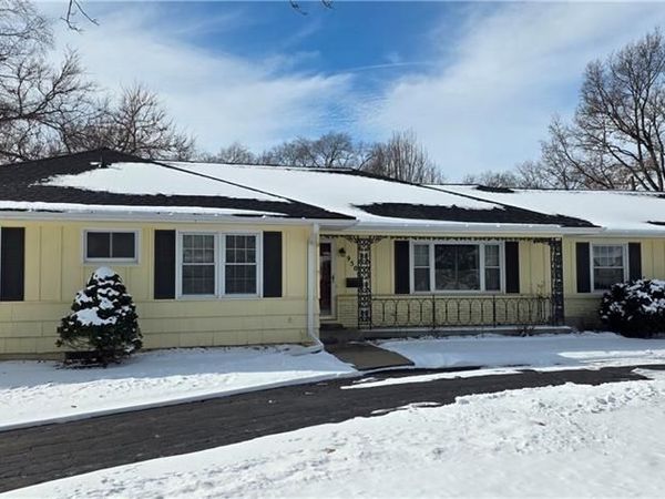 9500 Buena Vista Street, Overland Park, KS 66207