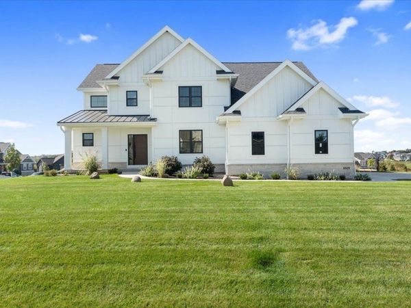 6629 Morning Dew Lane, Sun Prairie, WI 53590