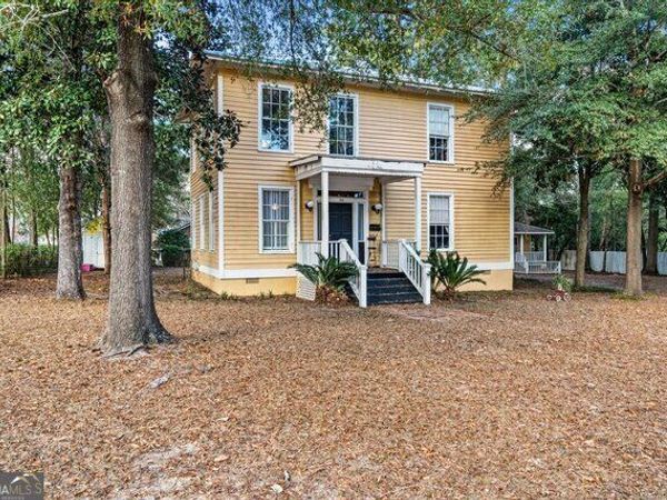 66 Merritt Street, Hawkinsville, GA 31036