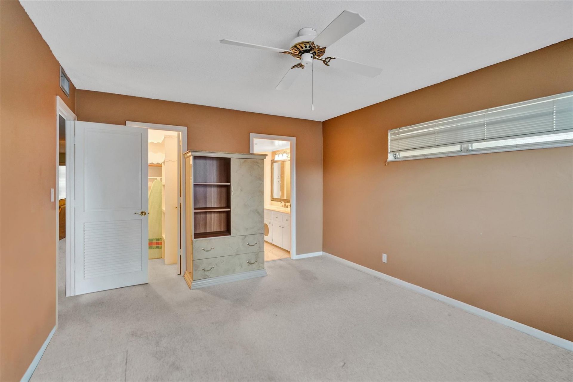 3000 NE 48th Street, Unit 206, Fort Lauderdale, FL 33308 Photo