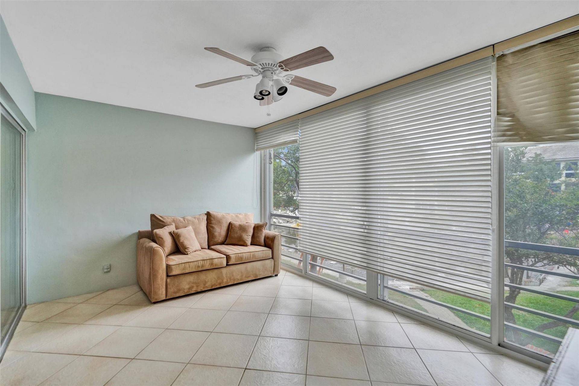 3000 NE 48th Street, Unit 206, Fort Lauderdale, FL 33308 Photo