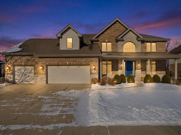 12674 Waterford Drive, Lemont, IL 60439