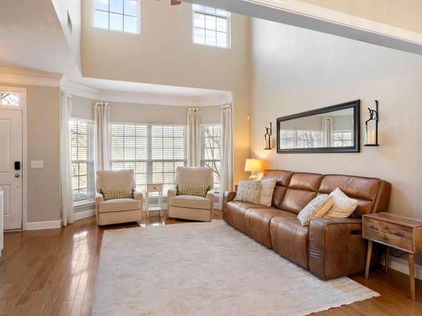 7053 Sunnywood Dr, Nashville, TN 37211