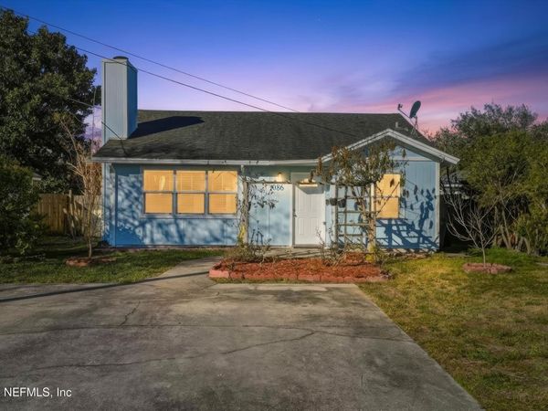 1086 HIBISCUS Street, Atlantic Beach, FL 32233