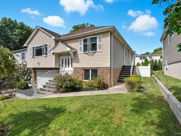 12 Crestview Drive, White Plains, NY 10604