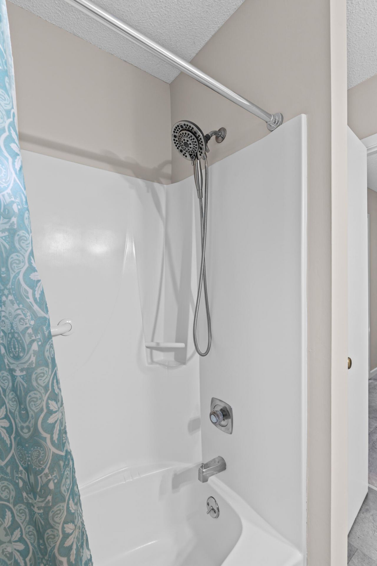 100 Medway Square Photo 21