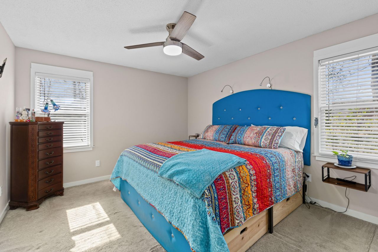 100 Medway Square Photo 25