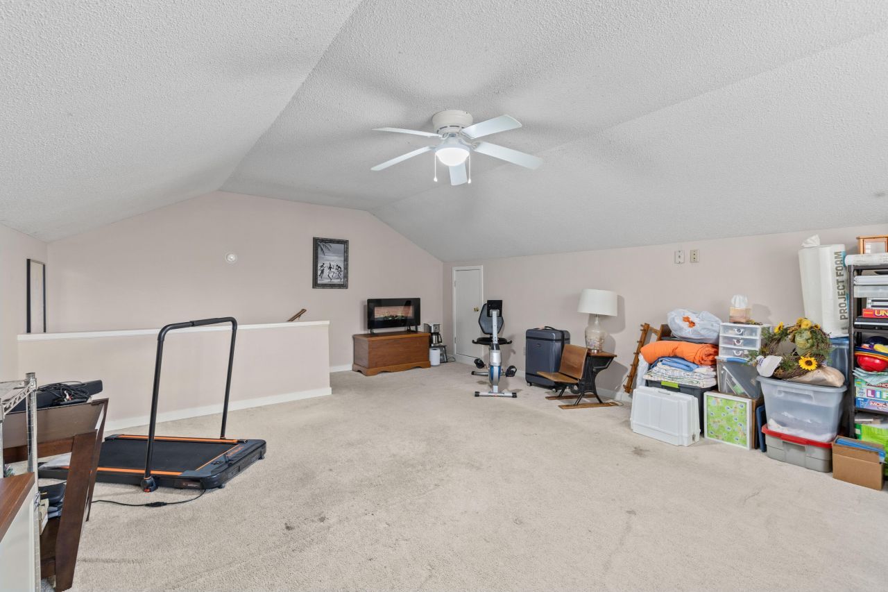 100 Medway Square Photo 28