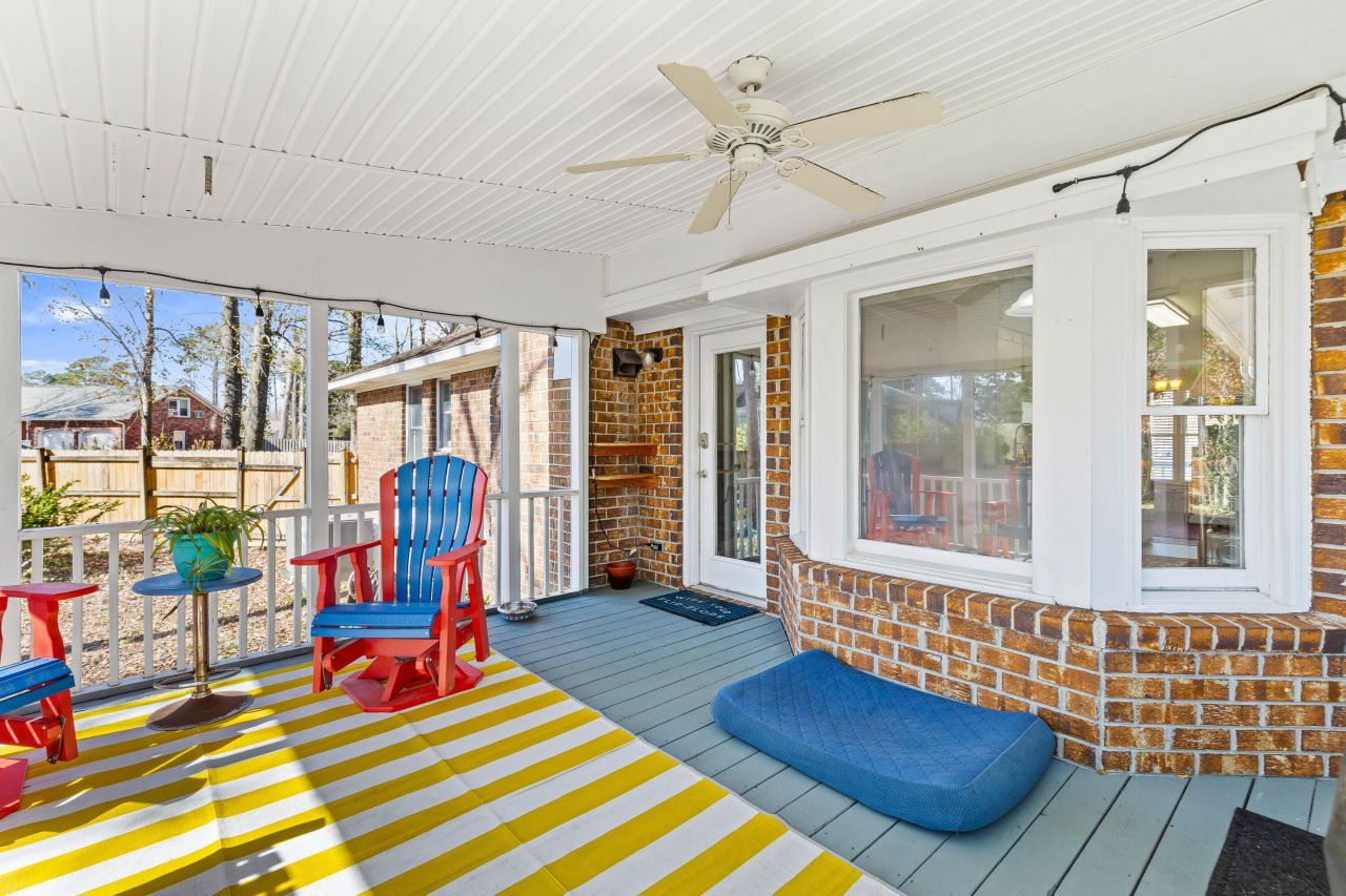 100 Medway Square Photo 30