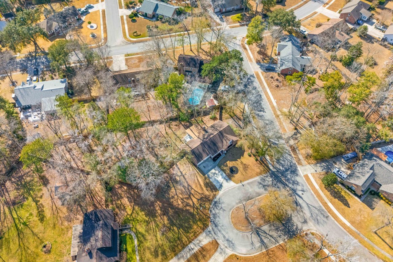 100 Medway Square Photo 38