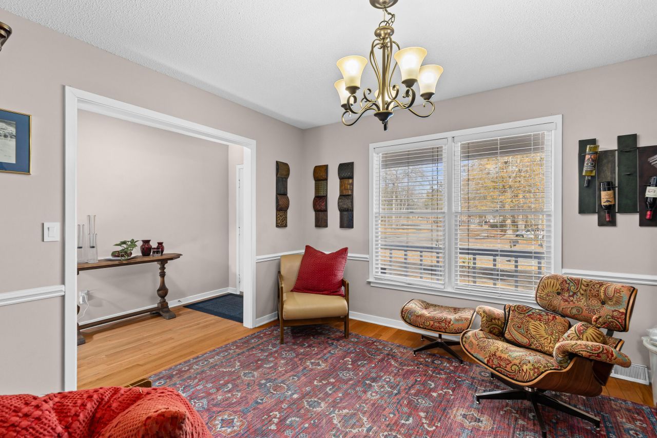 100 Medway Square Photo 9