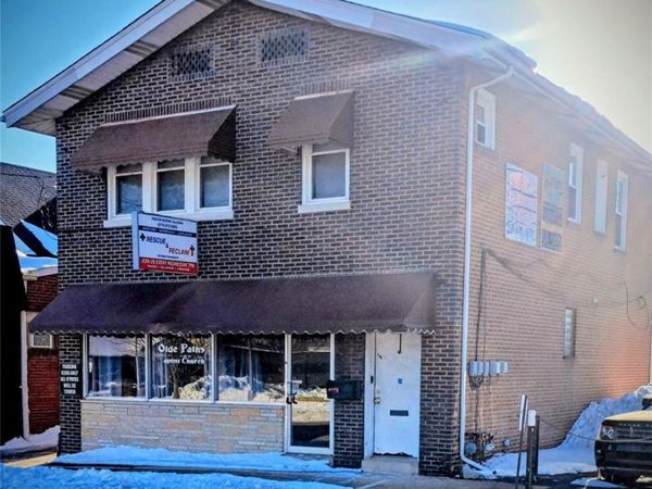 8206 Gravois Road , St Louis, MO 63123