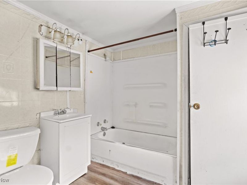 146 E 1st Street, Mansfield, OH 44902 Photo 9