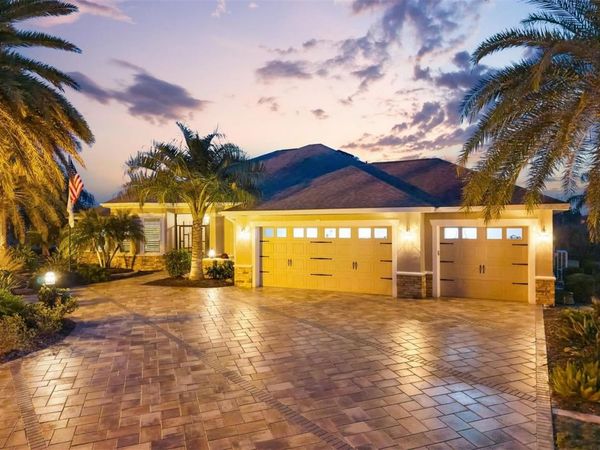 885 IRON OAK WAY, THE VILLAGES, FL 32163