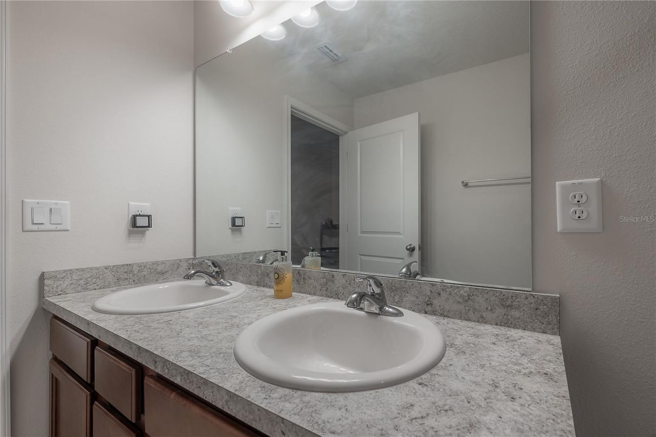 10792 Hawks Landing Drive, Land O Lakes, FL 34638 Photo