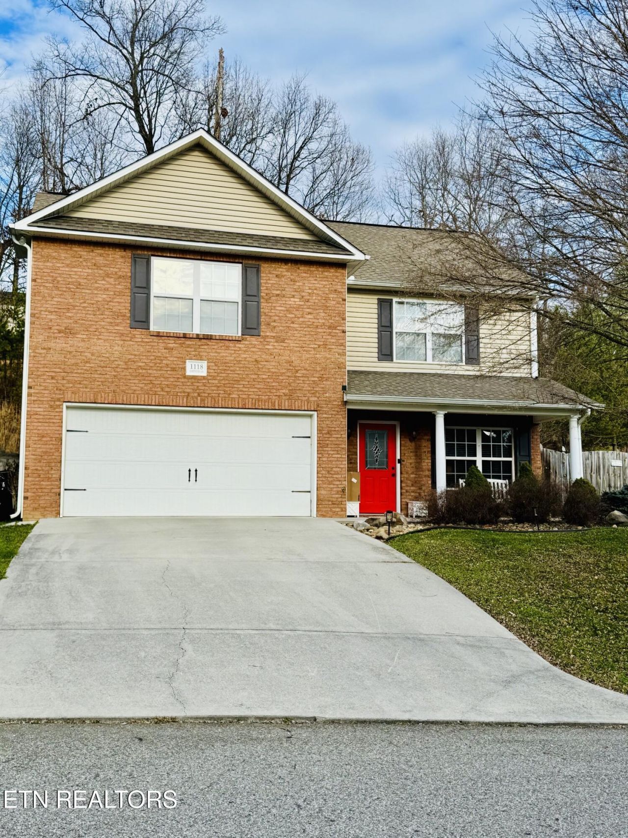 1118 Gilbert Station Lane, Knoxville, TN 37932 Main Photo
