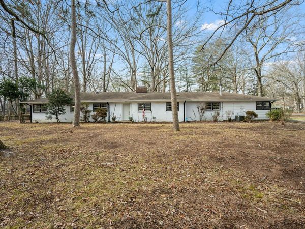 1003 Pickett Dr, Tullahoma, TN 37388