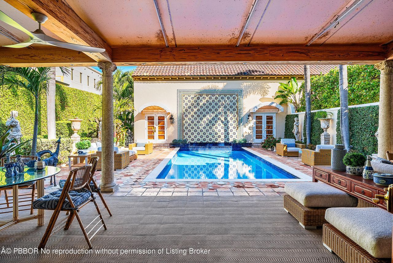 245 Brazilian Avenue, Unit *, Palm Beach, FL 33480 Photo