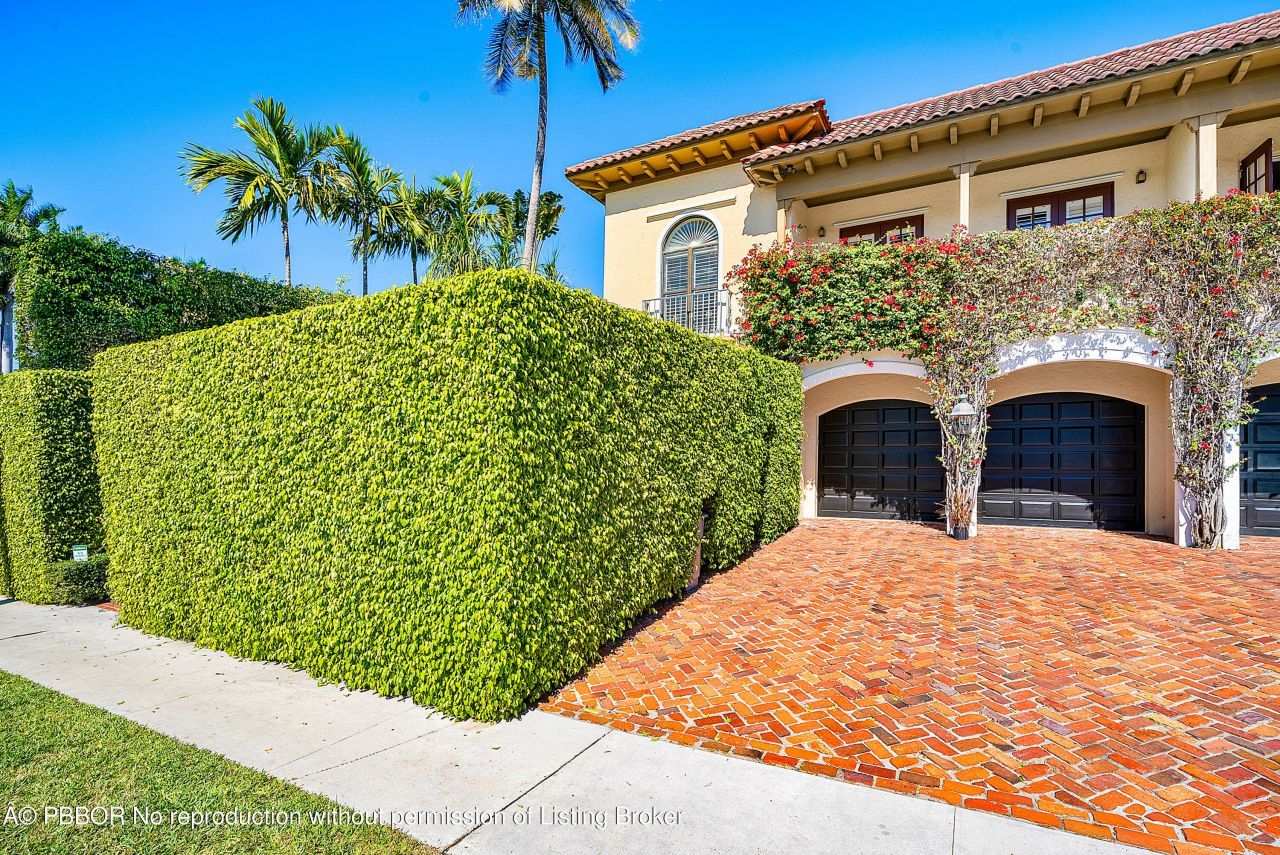 245 Brazilian Avenue, Unit *, Palm Beach, FL 33480 Photo
