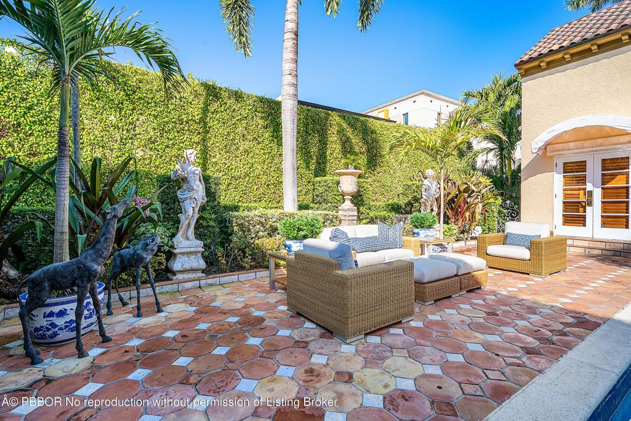 245 Brazilian Avenue, Unit *, Palm Beach, FL 33480 Photo