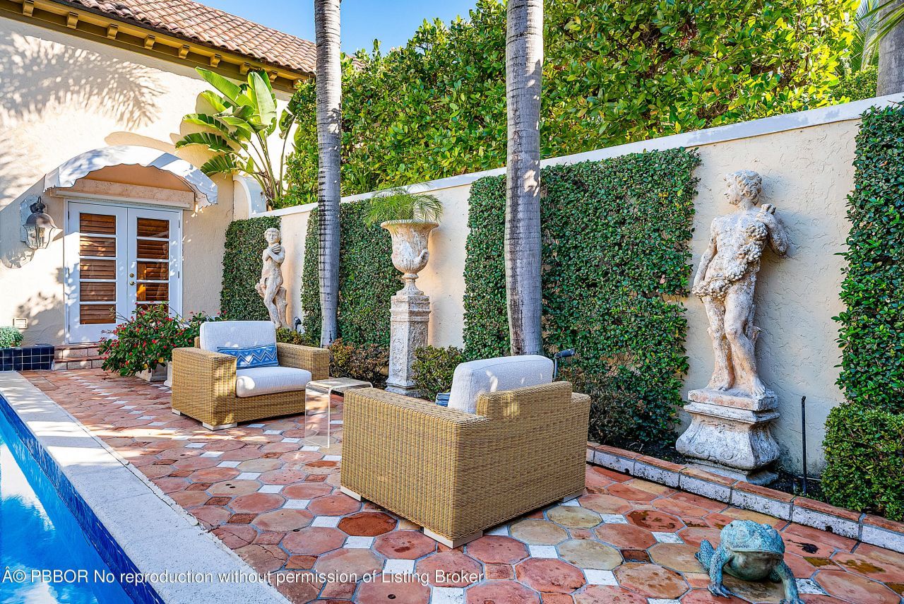 245 Brazilian Avenue, Unit *, Palm Beach, FL 33480 Photo