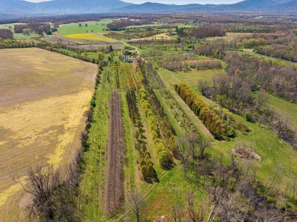 514 LIPSCOMB RD, STUARTS DRAFT, VA 24477