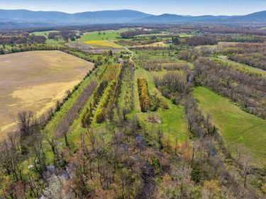 514 LIPSCOMB RD, STUARTS DRAFT, VA 24477