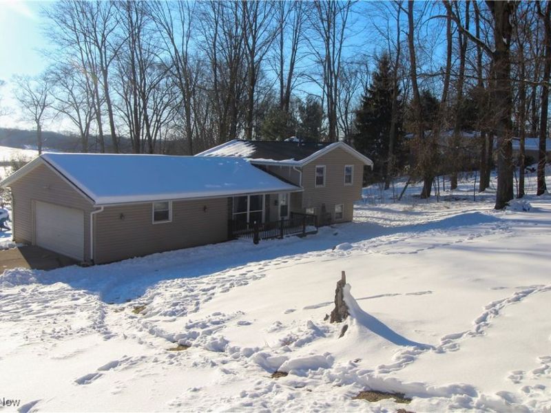 6380 Chiltern Road NW, Canal Fulton, OH 44614 Photo 1