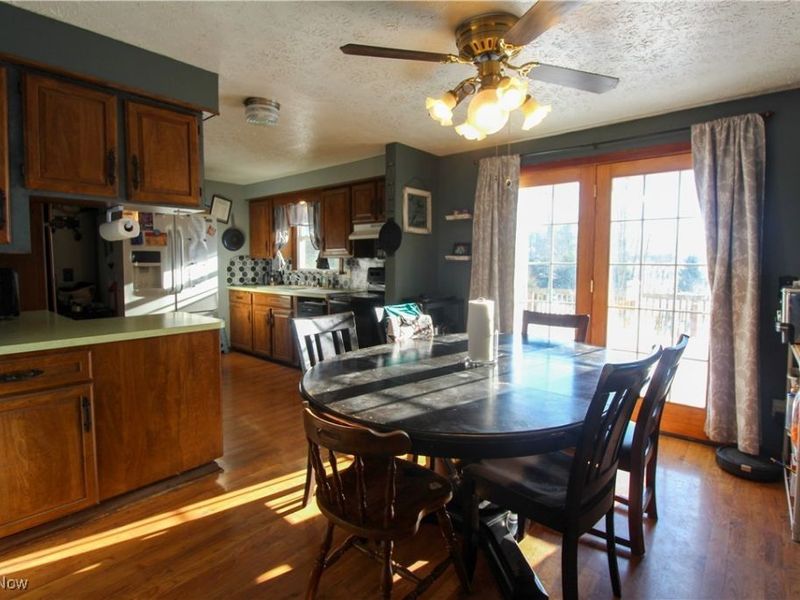 6380 Chiltern Road NW, Canal Fulton, OH 44614 Photo 3