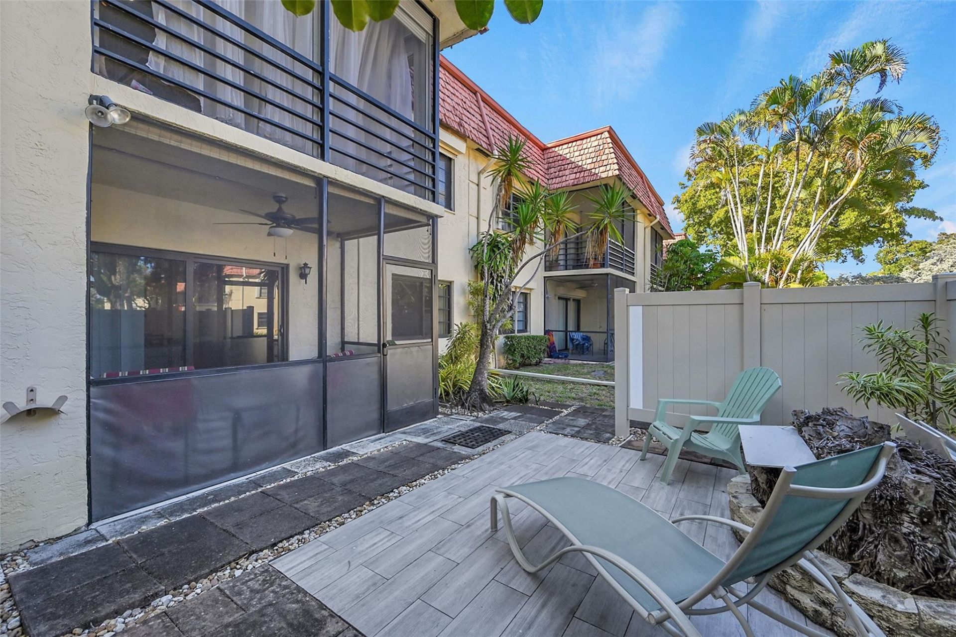 138 S Cypress Road, Unit 214, Pompano Beach, FL 33060 Photo