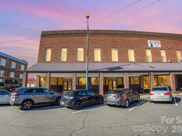 59 Court Square , Mocksville, NC 27028