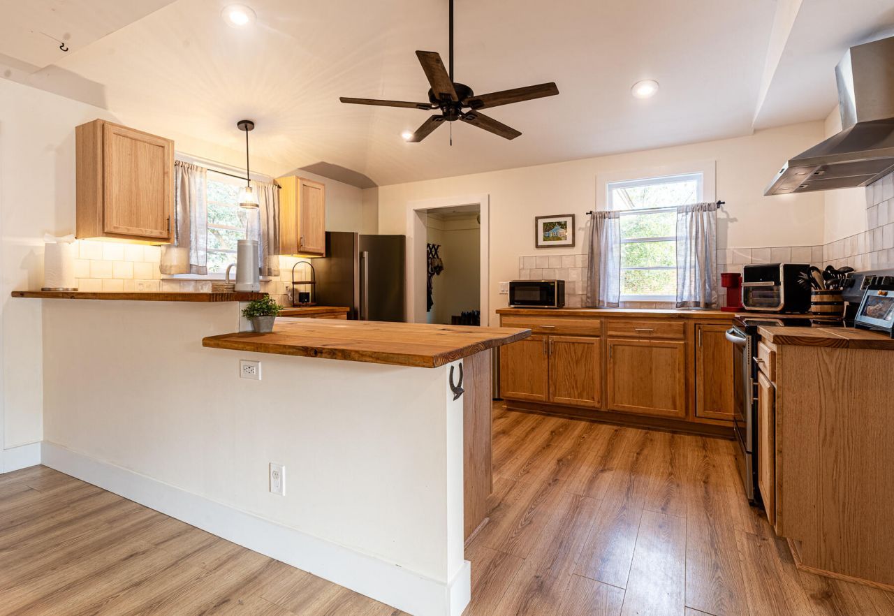 111 Circle Drive Photo 24