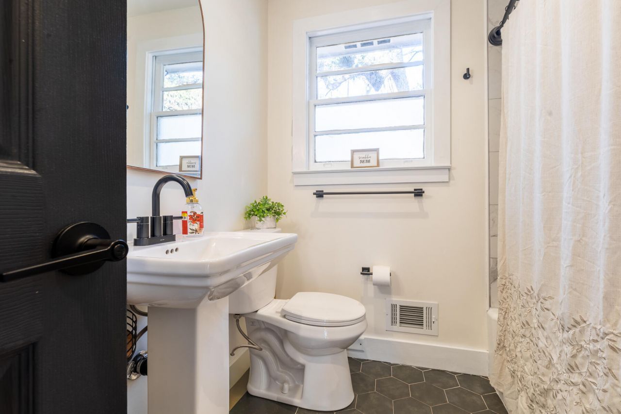 111 Circle Drive Photo 47