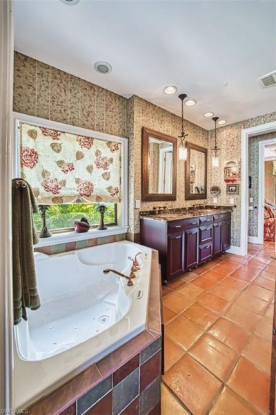 130 Montrose Dr, Fort Myers, FL 33919 Photo