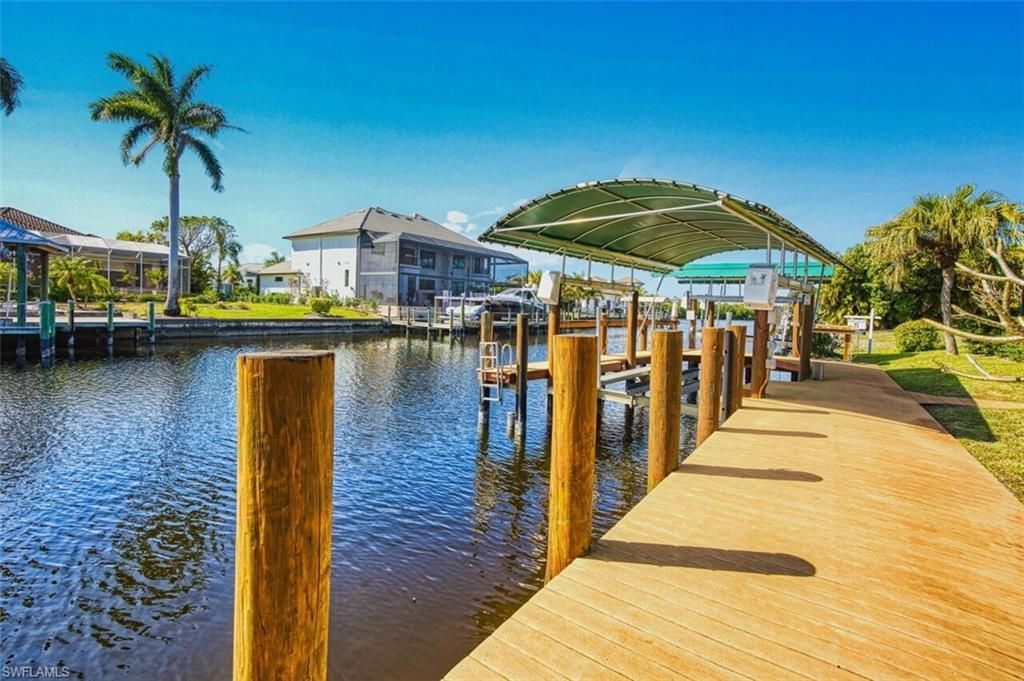 130 Montrose Dr, Fort Myers, FL 33919 Photo