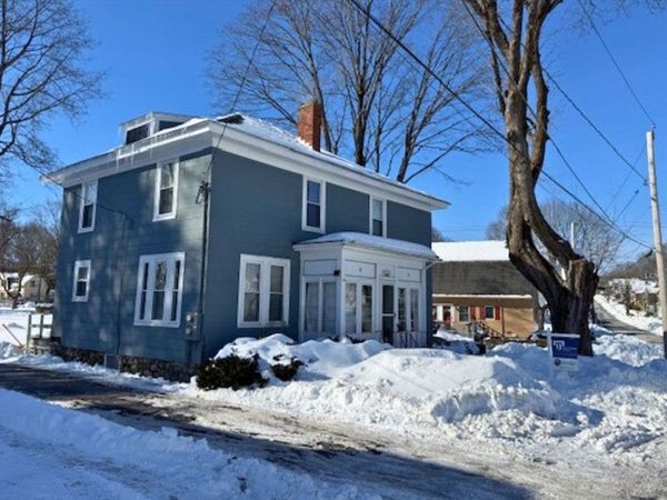 31-33 Roosevelt St, Maynard, MA 01754