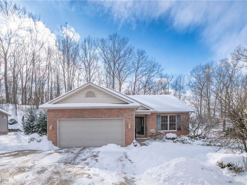 9042 Canal Place NW, Massillon, OH 44647 Photo 1