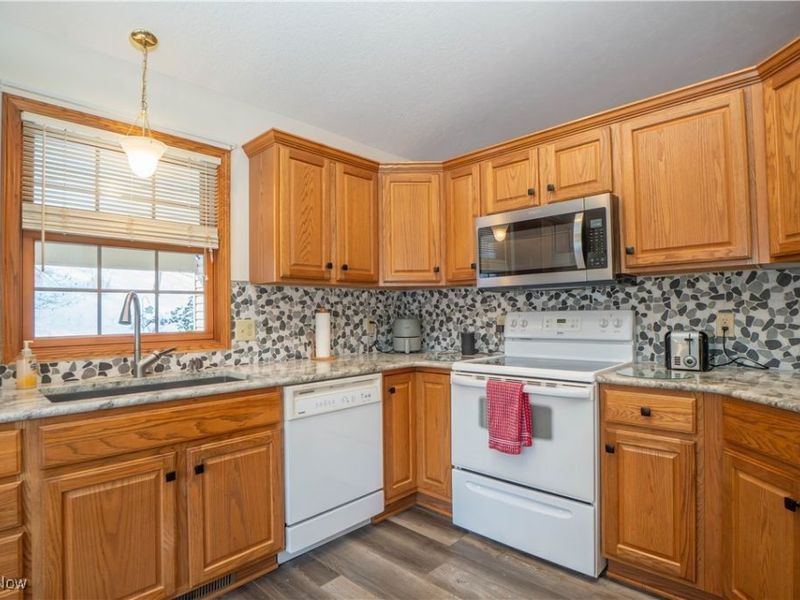 9042 Canal Place NW, Massillon, OH 44647 Photo 14