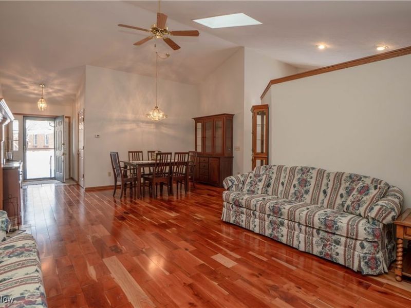 9042 Canal Place NW, Massillon, OH 44647 Photo 5