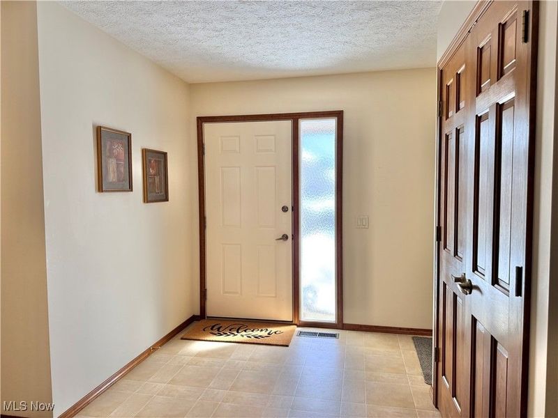 33162 Eagles Glen Court, North Ridgeville, OH 44039 Photo 11