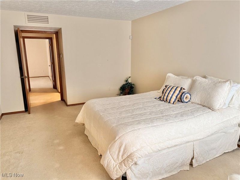 33162 Eagles Glen Court, North Ridgeville, OH 44039 Photo 19