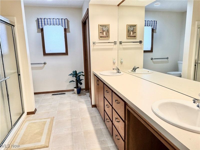 33162 Eagles Glen Court, North Ridgeville, OH 44039 Photo 21