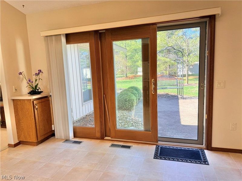 33162 Eagles Glen Court, North Ridgeville, OH 44039 Photo 46