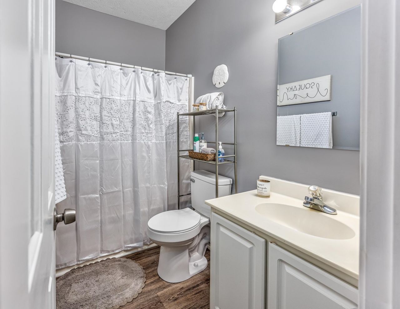 612 River Oaks Dr. Photo 22