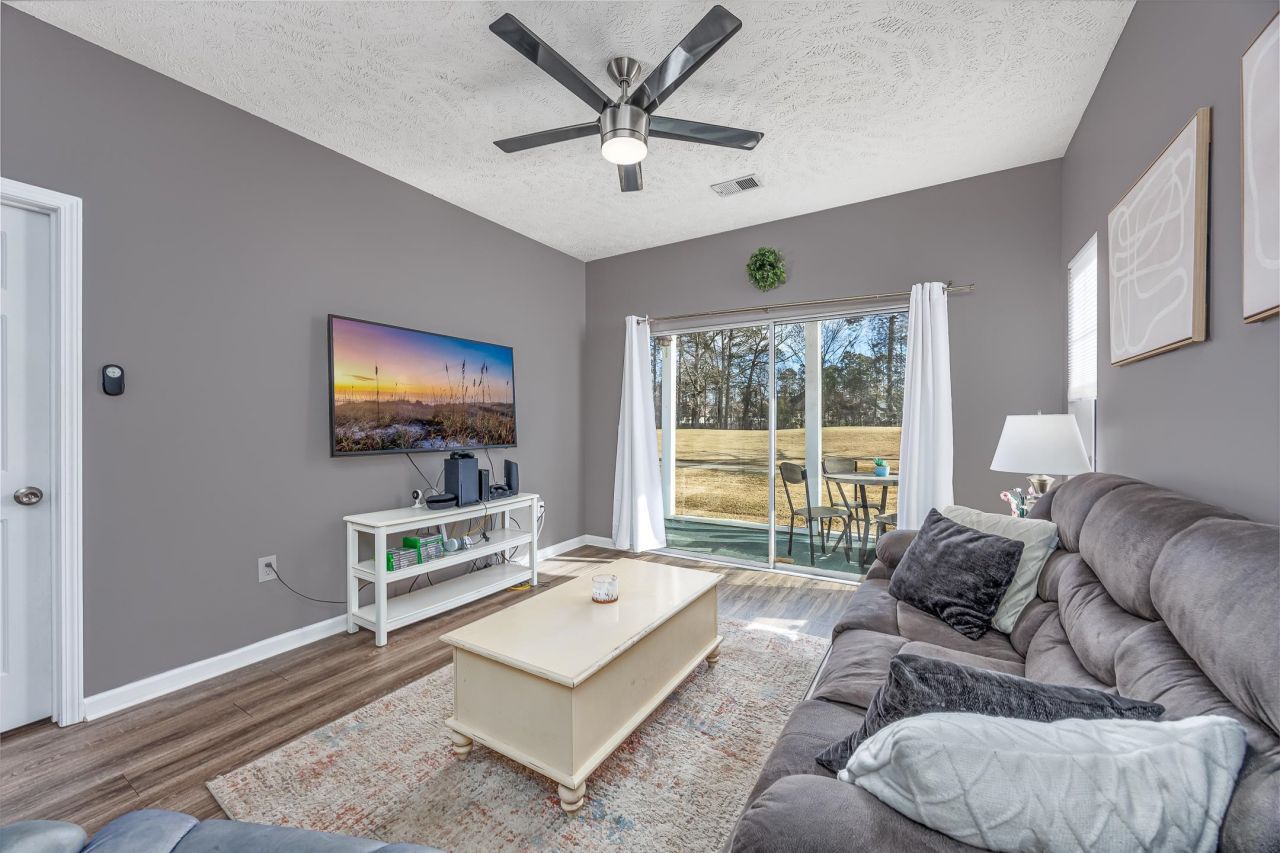 612 River Oaks Dr. Photo 4