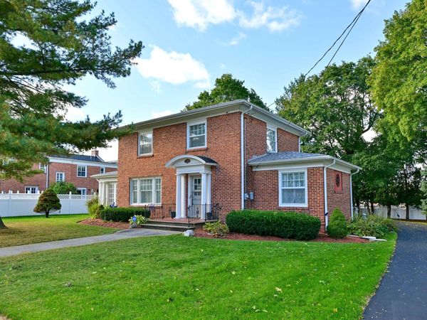 115 Park St, Walworth, WI 53184