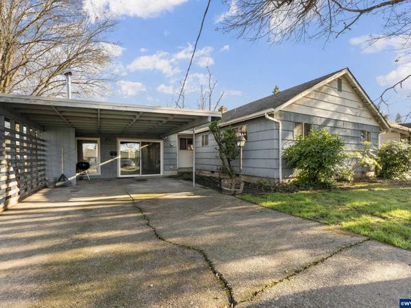 2398 32nd Av, Salem, OR 97301