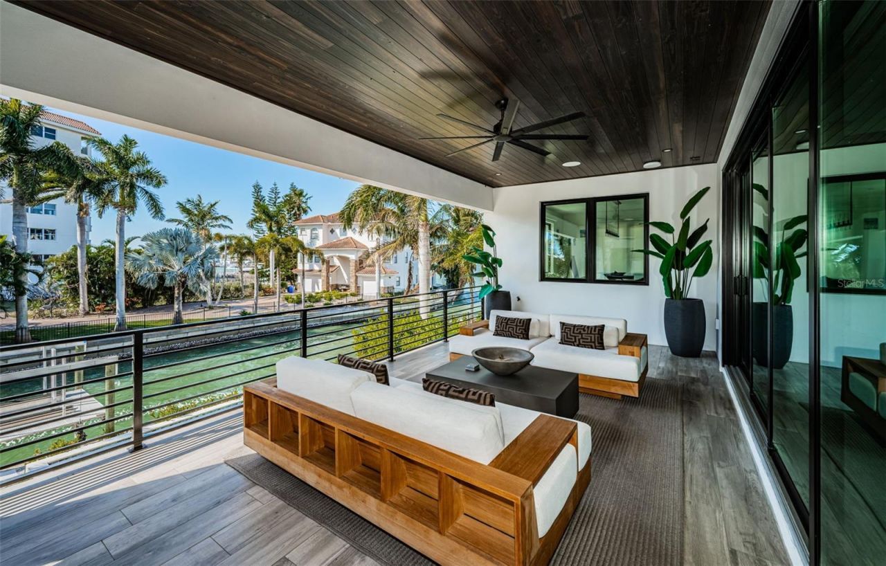 218 Sydney Lane, Redington Shores, FL 33708 Photo